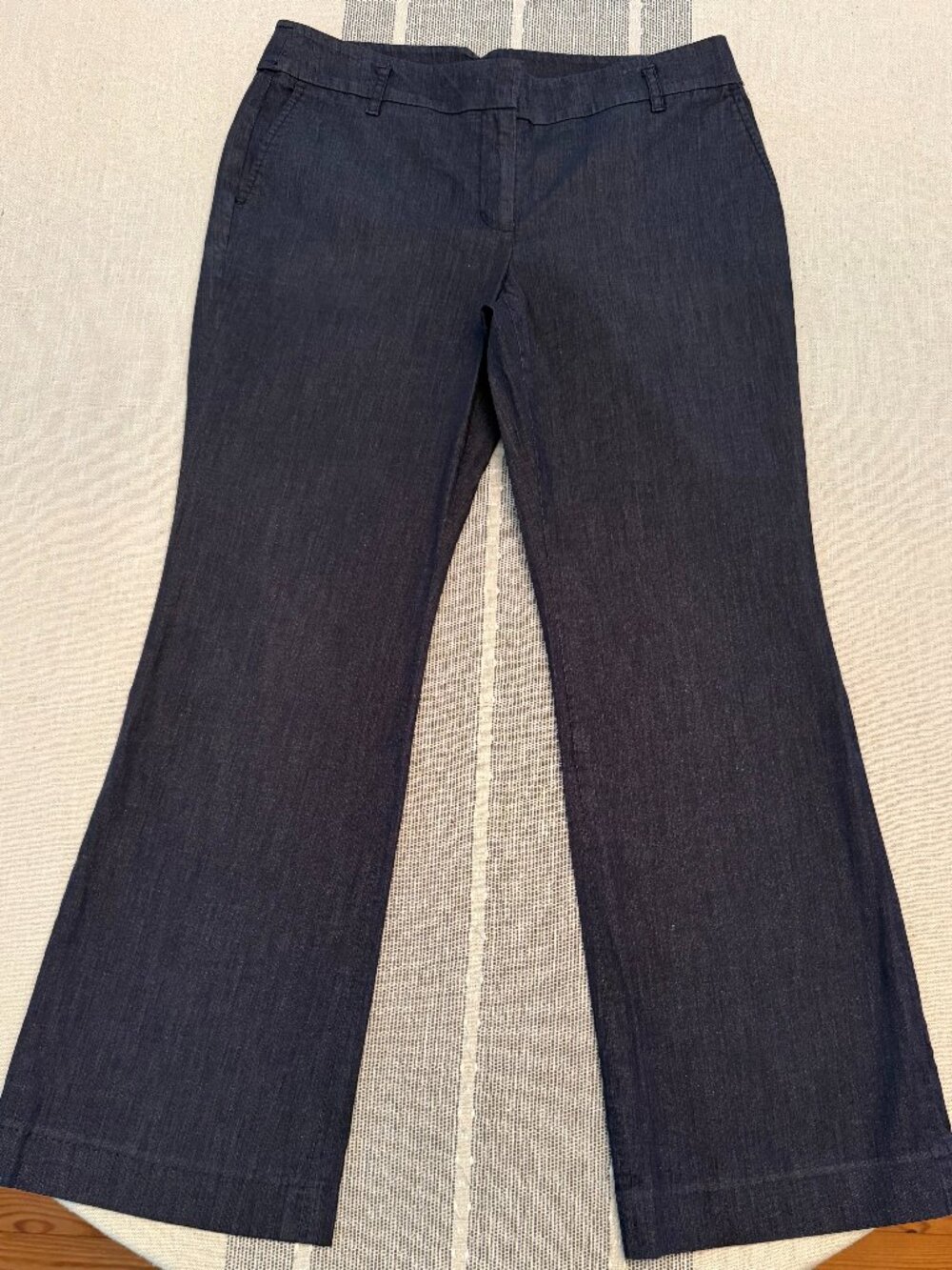 LOFT Ann Taylor Petite 8P Dark Chambray Wide Leg Pants Lightweight Trouser
